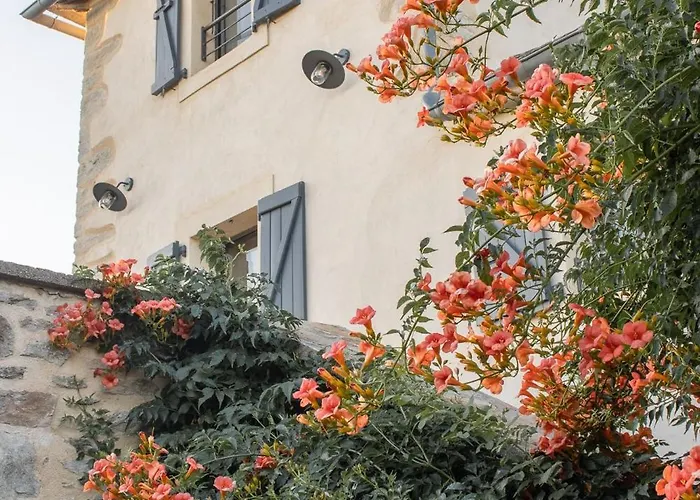 La Maison De Louise Дом отдыха Colombies